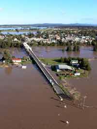 The Hunter River in flood at Morpeth, New South Wales, June 2007. Photo courtesy: NSW SES/Phil Campbell