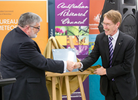  Senator Carr and ANU Vice-chancellor Professor Ian Young.