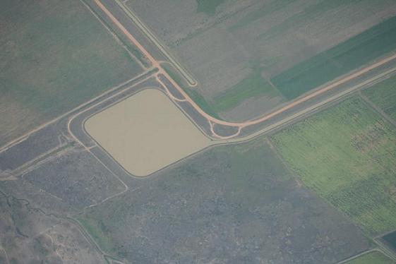 Figure: 2.3.2.7c Oblique Photography Canal Line